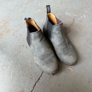 Blundstone Gray boots!